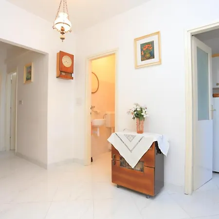 Apartment - 13885 Split
