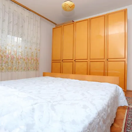 - 13885 Apartment